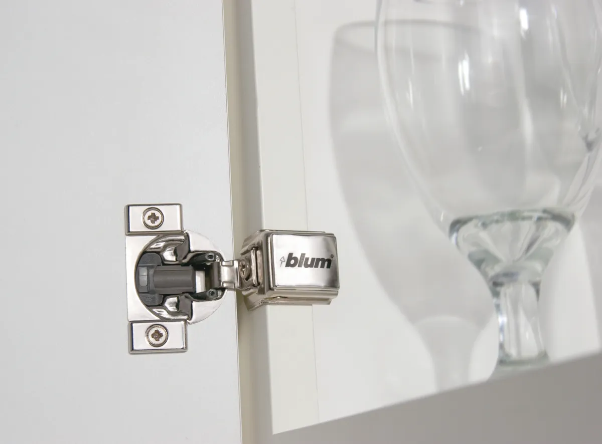 COMPACT BLUMOTION