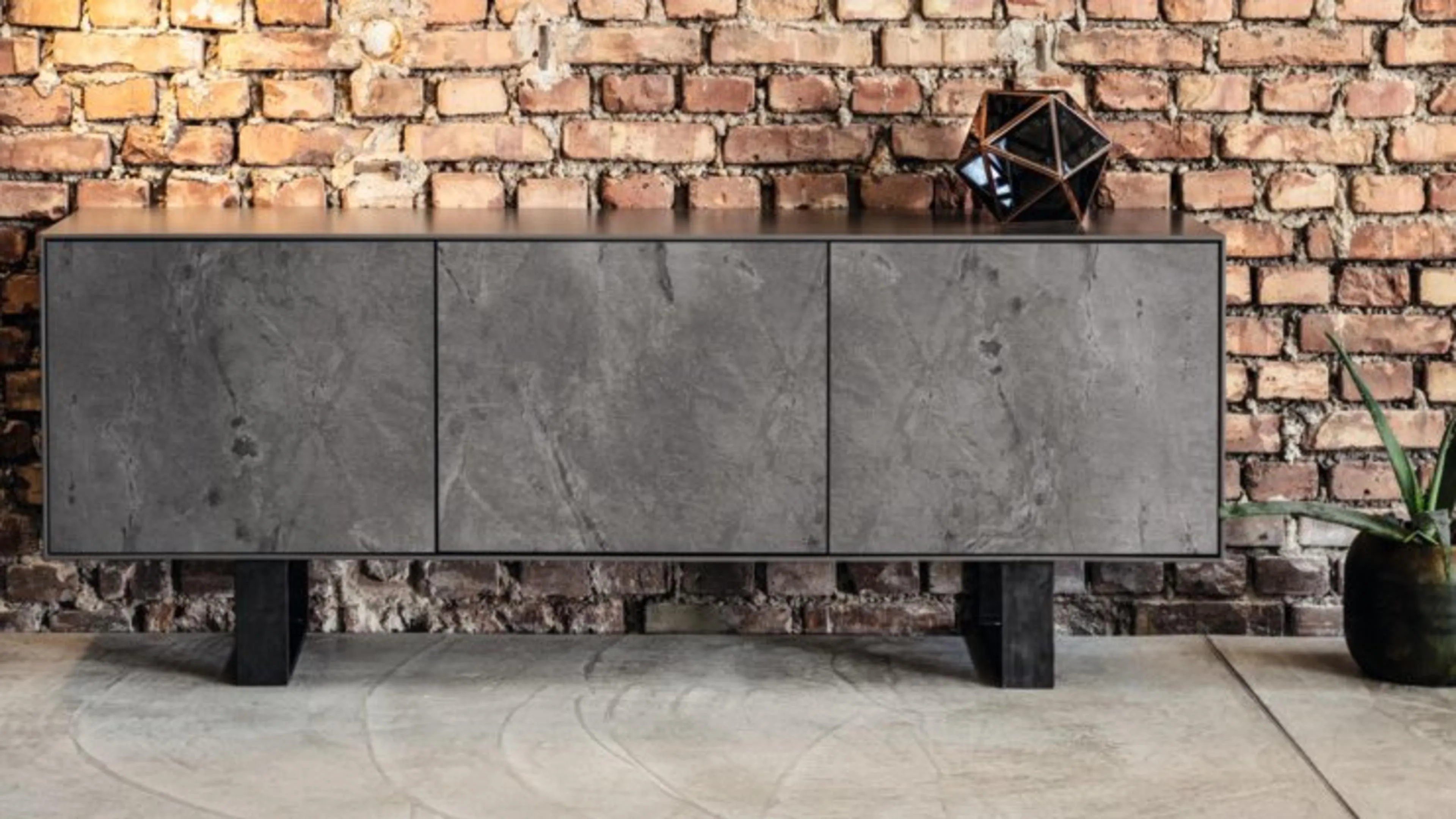 Atlantic Stone Graphite